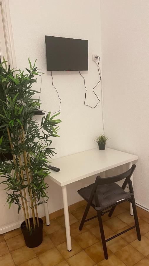 Leon Habitaciones Madrid Ngoại thất bức ảnh